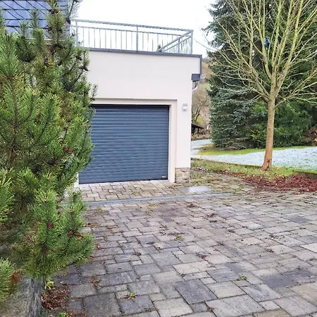 Luxurioeses - Lottas Chemnitz